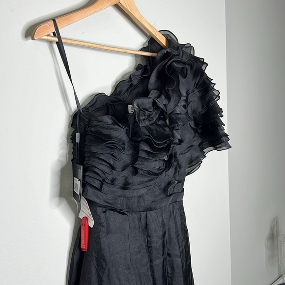 Ieena for Mac Duggal 26527 Ruffle Layered One Shoulder Gown in Black Size 6 NWT! - Picture 8 of 13